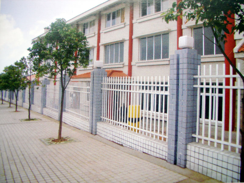 美式钢管栅栏